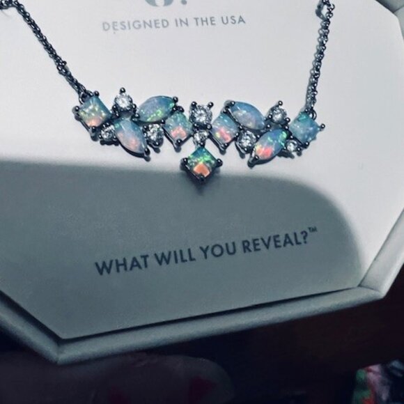 BOMB PARTY Jewelry - CALL IT LOVE